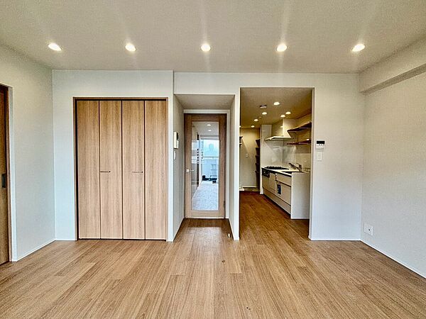 充実した生活は伸びやかな居室空間から始まります。