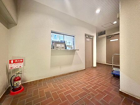 館内は静寂な中が保たれており、管理が行き届いている印象を受けました。