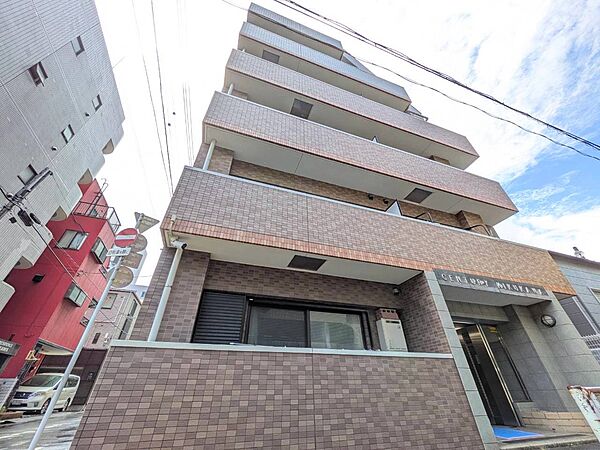 忙しく過ぎゆく日常を置き去るほど、ゆったりした時間が流れる住環境。