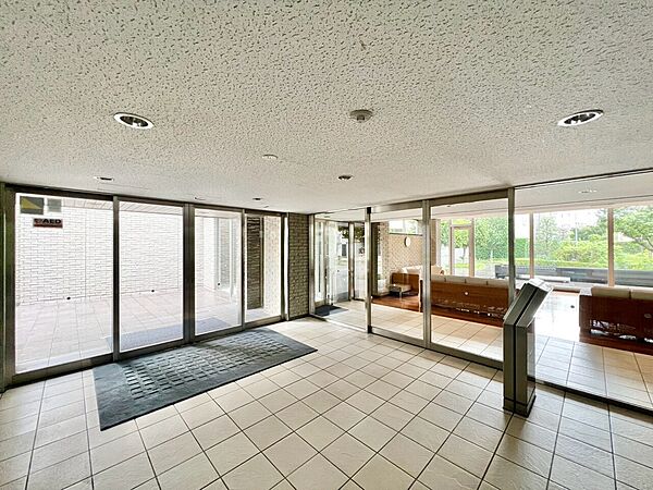 館内は静寂な中が保たれており、管理が行き届いている印象を受けました。