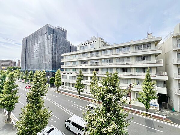 眺望や窓からの景色が良いと、家で過ごす時間も快適です。