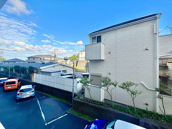 眺望や窓からの景色が良いと、家で過ごす時間も快適です。