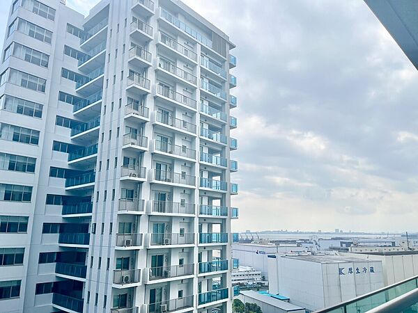 眺望や窓からの景色が良いと、家で過ごす時間も快適です。