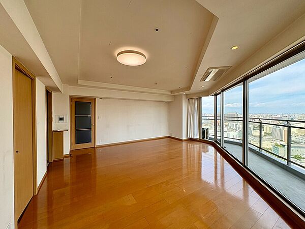 落ち着いた雰囲気に包まれて、伸びやかな空間。