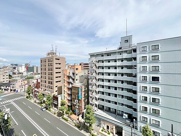 眺望や窓からの景色が良いと、家で過ごす時間も快適です。