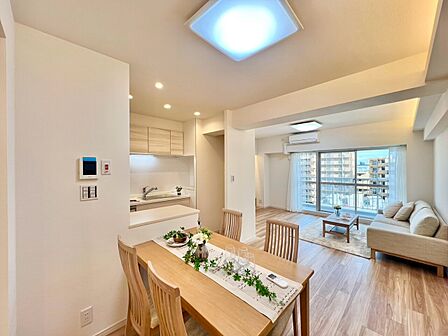 通風・採光に優れ、心地よい光と風が溢れています。