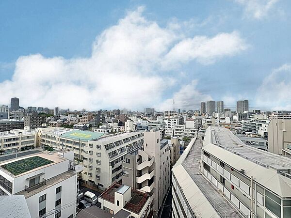眺望や窓からの景色が良いと、家で過ごす時間も快適です。