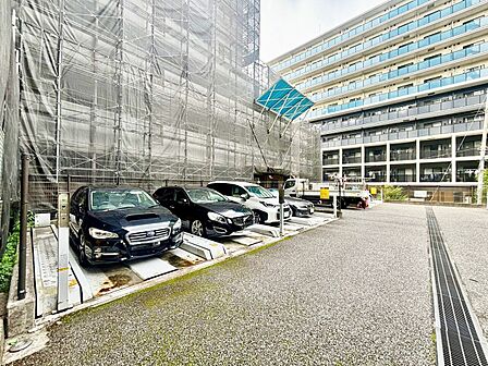 駐車スペースが嬉しいですね。※空き状況は都度ご確認下さい。