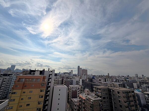 眺望や窓からの景色が良いと、家で過ごす時間も快適です。