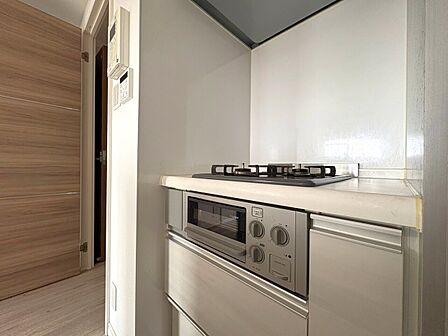 使いやすくスタイリッシュなキッチン空間になっております。