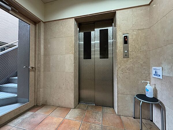 エレベーター完備のため荷物が多くなっても安心。