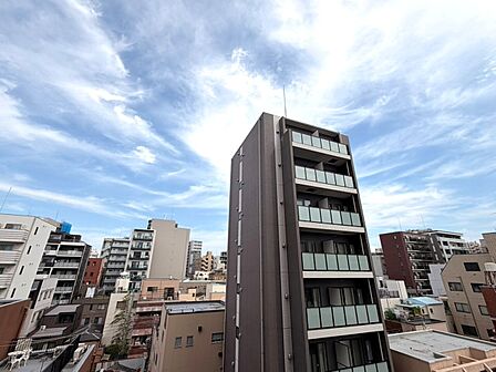眺望や窓からの景色が良いと、家で過ごす時間も快適です。