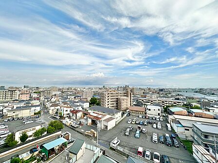 眺望や窓からの景色が良いと、家で過ごす時間も快適です。