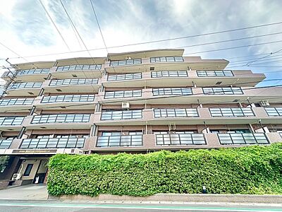 外観:飽きのこないシンプルモダンな外観です。 外観:飽きのこないシンプルモダンな外観です。