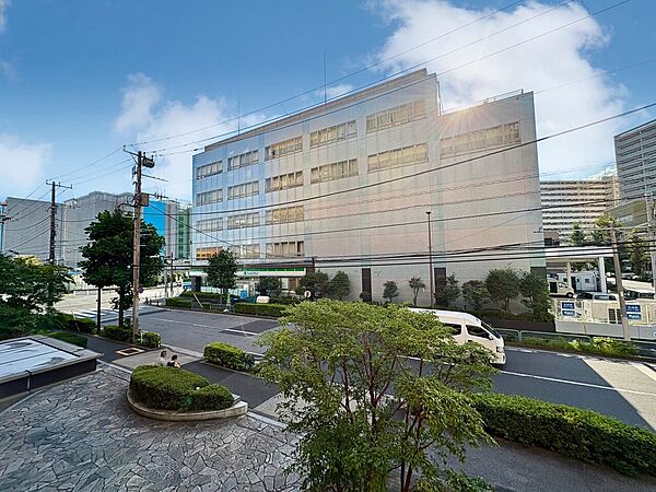 陽当たり・通風・開放感に恵まれた環境です。