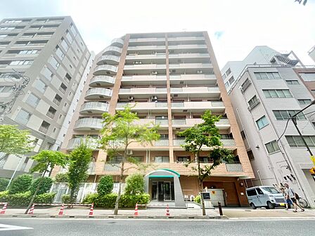 飽きのこないシンプルモダンな外観です。