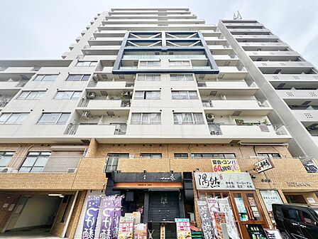 忙しく過ぎゆく日常を置き去るほど、ゆったりした時間が流れる住環境。