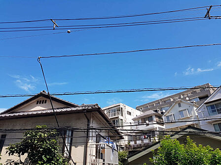 眺望や窓からの景色が良いと、家で過ごす時間も快適です。