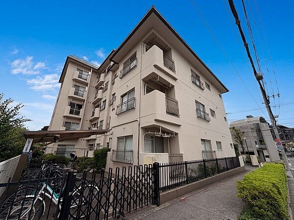 忙しく過ぎゆく日常を置き去るほど、ゆったりした時間が流れる住環境。