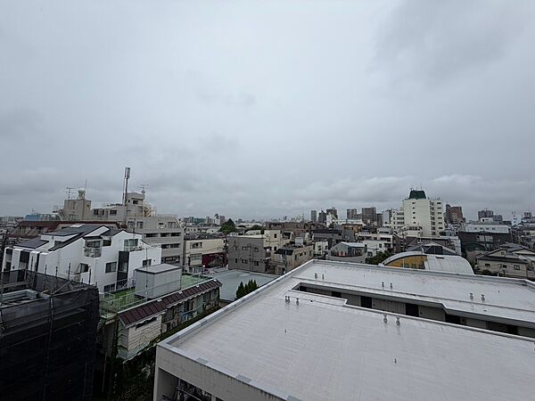 眺望や窓からの景色が良いと、家で過ごす時間も快適です。