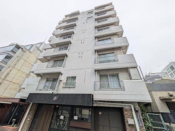 忙しく過ぎゆく日常を置き去るほど、ゆったりした時間が流れる住環境。