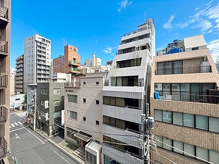 眺望や窓からの景色が良いと、家で過ごす時間も快適です。