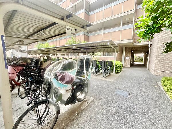 駐輪場も綺麗に整頓されています。※空き状況は都度ご確認下さい。