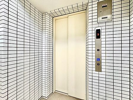 エレベーター完備のため荷物が多くなっても安心。