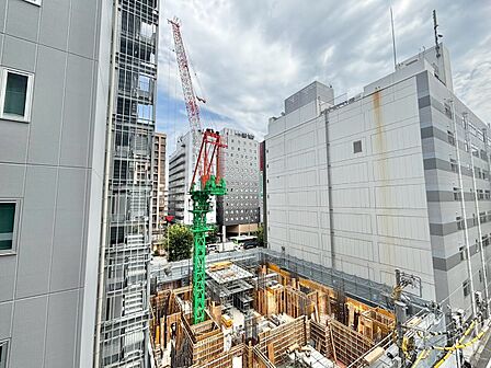 陽当たり・通風・開放感に恵まれた環境です。