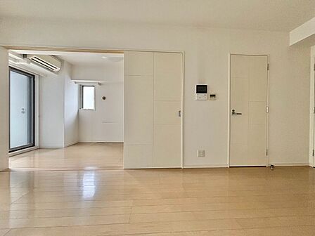 「空間が織り成すひとつ先の住み心地」を演出します。※リフォーム前の写真です
