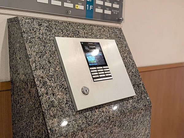 オートロックついていますので、セキュリティ面でも安心です。