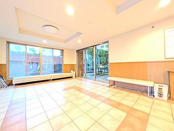 館内は静寂な中が保たれており、管理が行き届いている印象を受けました。
