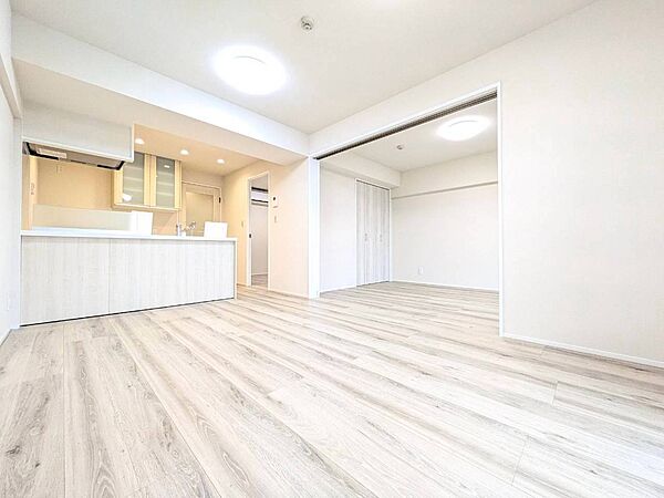 伸びやかな空間のなかで、ゆったりとしたひとときを過ごせます。