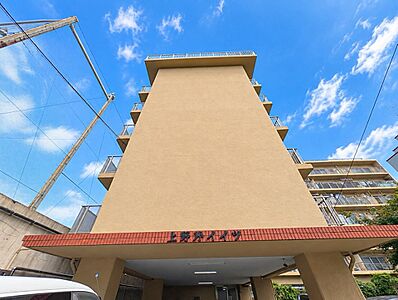 外観:飽きのこないシンプルモダンな外観です。 外観:飽きのこないシンプルモダンな外観です。
