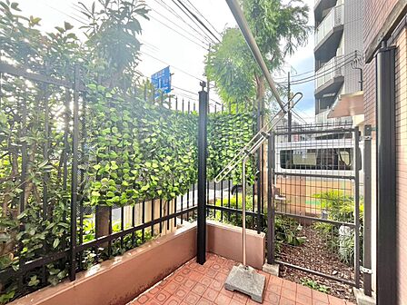 陽当たり・通風・開放感に恵まれた環境です。
