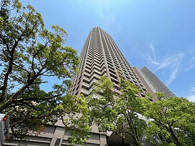 外観:飽きのこないシンプルモダンな外観です。 外観:飽きのこないシンプルモダンな外観です。