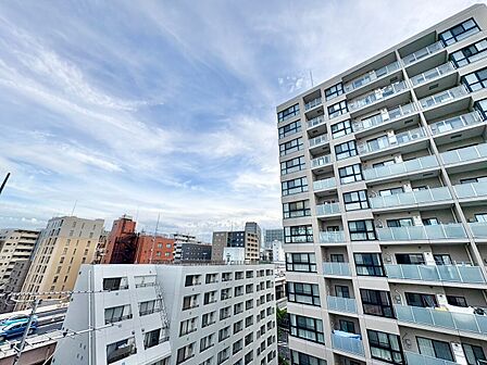 眺望や窓からの景色が良いと、家で過ごす時間も快適です。