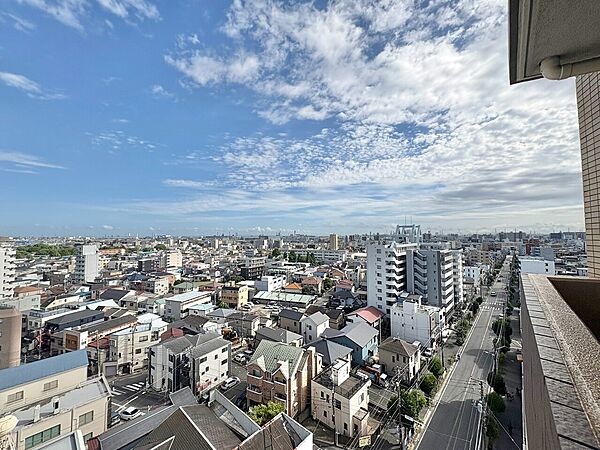 眺望や窓からの景色が良いと、家で過ごす時間も快適です。