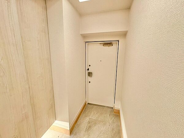玄関を拡大表示