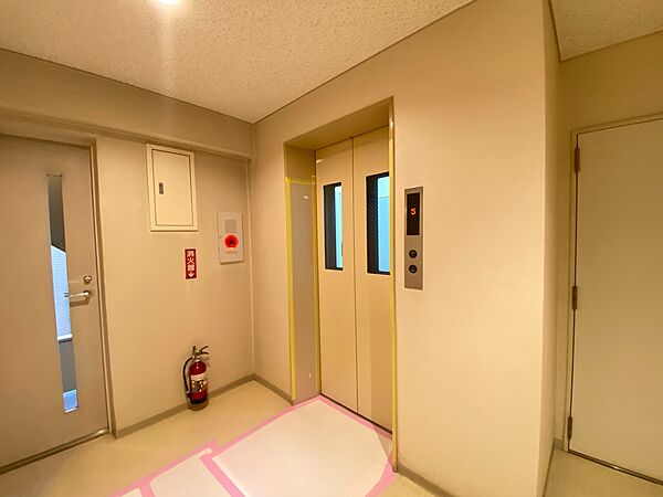 エレベーター完備のため荷物が多くなっても安心。