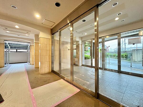 館内は静寂な中が保たれており、管理が行き届いている印象を受けました。