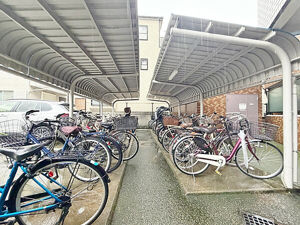 駐輪場も綺麗に整頓されています。※空き状況は都度ご確認下さい。