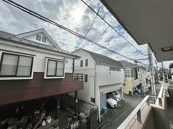 眺望や窓からの景色が良いと、家で過ごす時間も快適です。