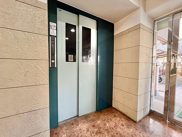 エレベーター完備のため荷物が多くなっても安心。