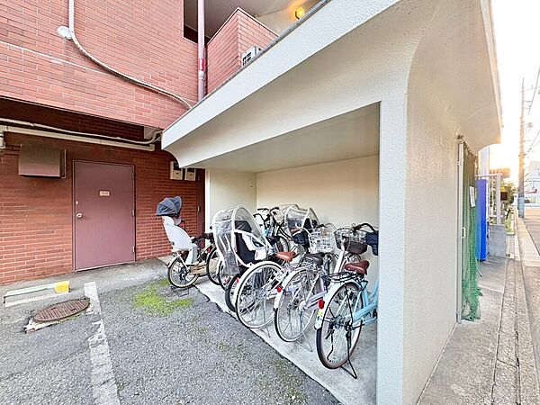 駐輪場も綺麗に整頓されています。※空き状況は都度ご確認下さい。
