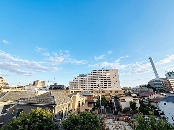 陽当たり・通風・開放感に恵まれた環境です。※CG加工により晴天にしています。