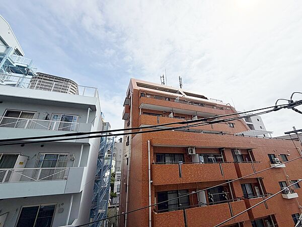 眺望や窓からの景色が良いと、家で過ごす時間も快適です。