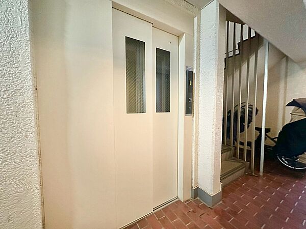 エレベーター完備のため荷物が多くなっても安心。