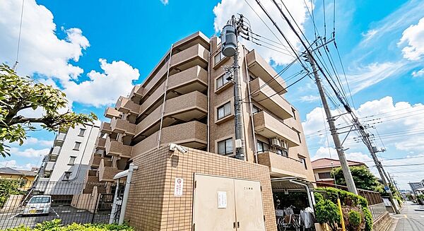 忙しく過ぎゆく日常を置き去るほど、ゆったりした時間が流れる住環境。※CG加工により晴天にしています。