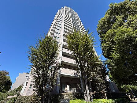 飽きのこないシンプルモダンな外観です。